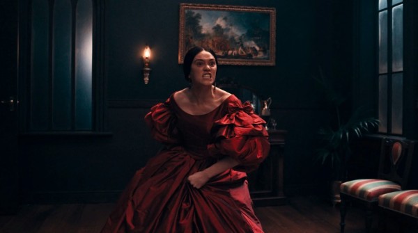 Wütende Frau aus dem Gothic-Horror Mārama 