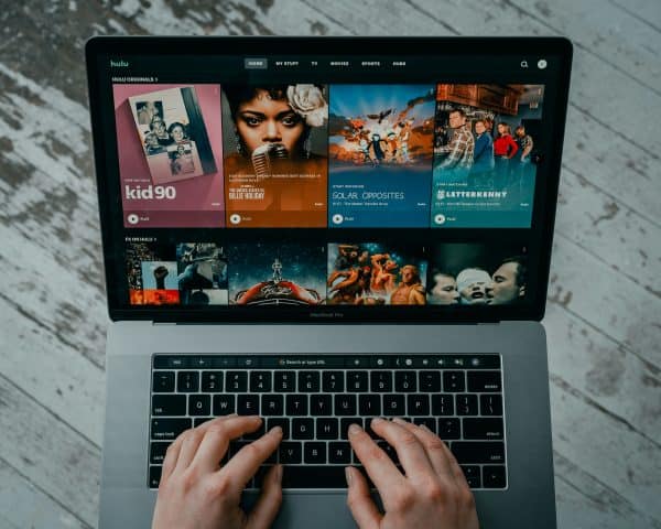 tech daily PGuCnUzsRSM unsplash - Thrillandkill (Horrorfilme und Thriller)