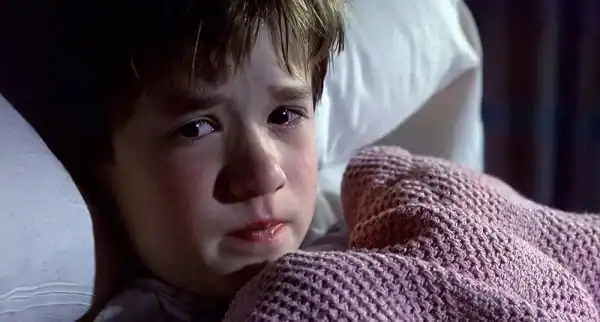 haley joel osment hat angst in the sixth sense